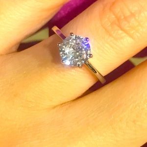 *Luxury* 1.25ct Solitaire Wedding Ring